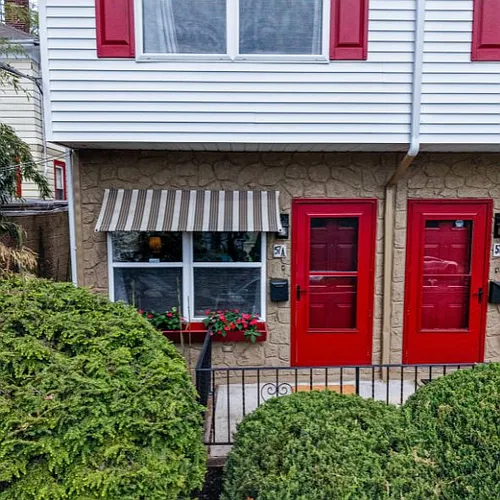 57 Church St #A Photo 1