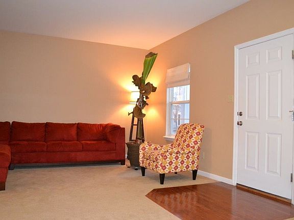 2nd image of 811 Waler Dr