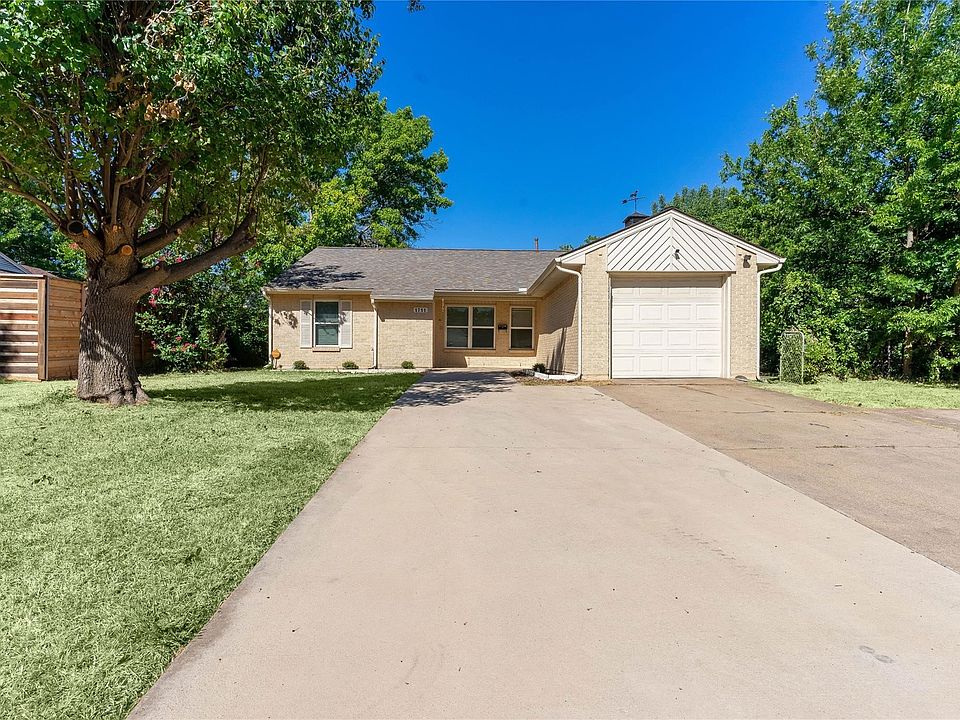 1st image of 1711 Western Park Dr
