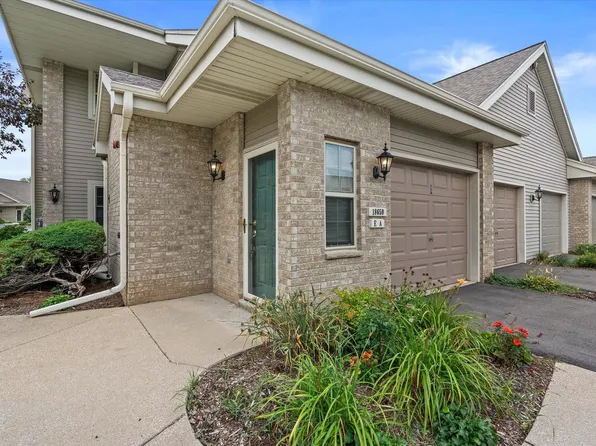 18650 Emerald CIRCLE #E, Brookfield, WI 53045