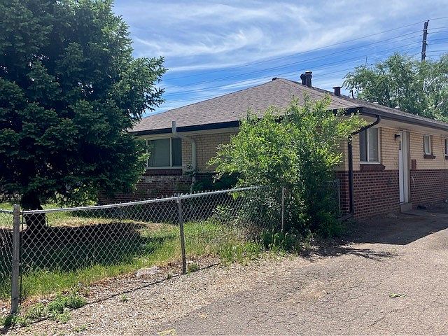 1st image of 13080 E 13th Pl