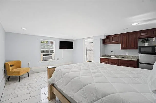 1 bed, 1.0 bath, 280 sqft, $1,250 — Photo 4