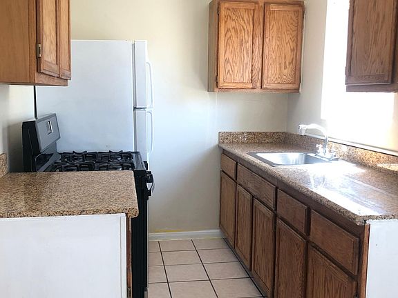 4th image of 1634 Kentfield Ave APT 4