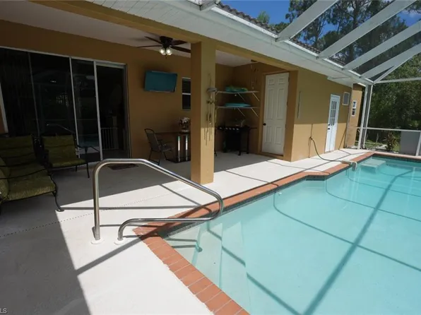 219 Columbus AVE, LEHIGH ACRES, FL 33936