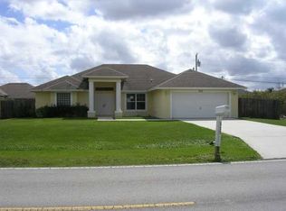 922 SW Paar Dr, Port Saint Lucie, FL 34953