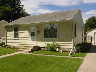 2106 10th Ave N, Grand Forks, ND, 58203