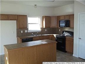 4th image of 13018 Vermillion Dr