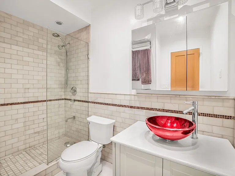 60 E 8th St #33M — Photo 7
