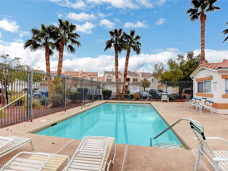3290 Dragon Fly St — Photo 53