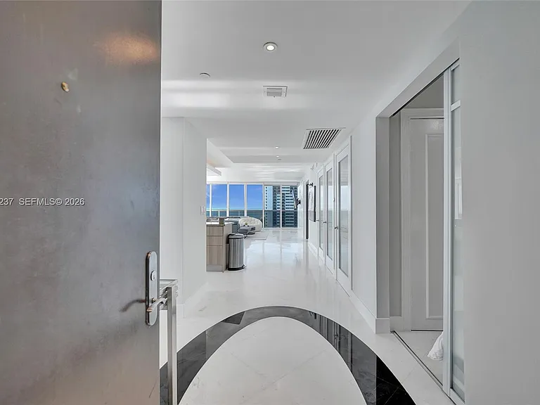1830 S Ocean Dr #1502 — Photo 3