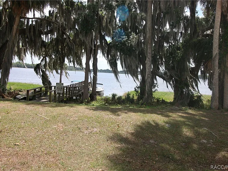 908 Pritchard Island Rd — Photo 22
