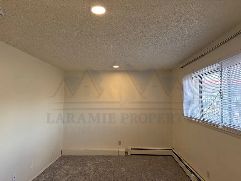 706 Downey St #30 — Photo 3