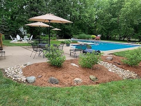 3rd image of 4831 Beechwood Farms Dr