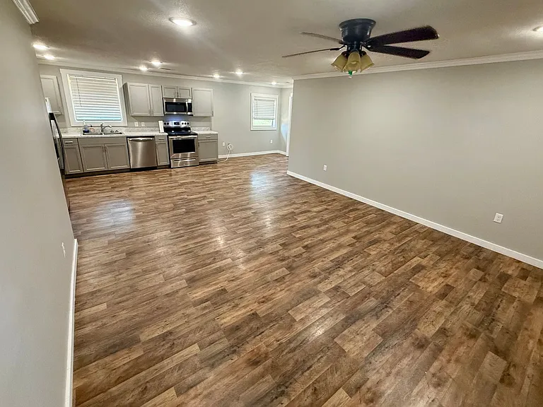 3708 Fielder Dr — Photo 3