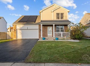 240 Ferryville Dr, Lake In The Hills, IL 60156
