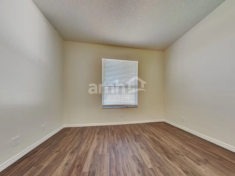 12727 Westwood Lakes Blvd — Photo 7
