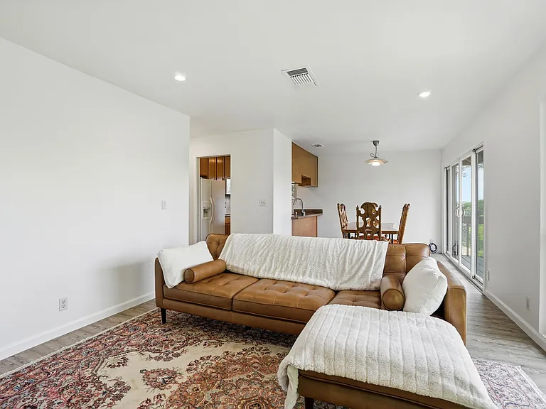 2101 Vanderslice Ct #18 — Photo 7