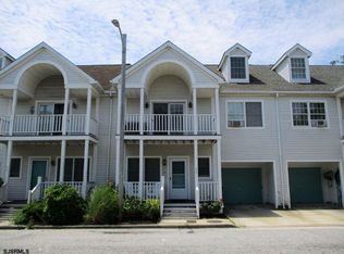 28 Schooner Ct, Atlantic City, NJ 08401
