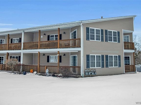 3rd image of 346 Potters Rd #I