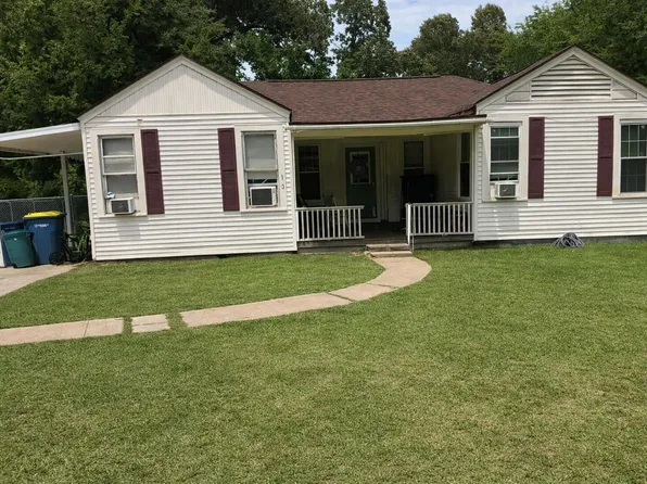 1107 E North St, Kilgore, TX 75662