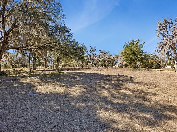 3rd image of 37652 Kings Ferry Rd