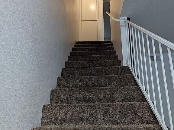 3rd image of 7760 Yorktown Ave APT 3