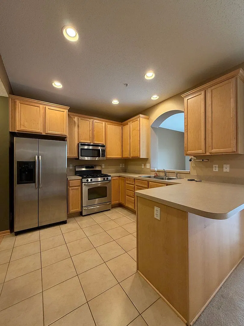 2BD/1.5BA Townhome in Savage Available Now! — Photo 3