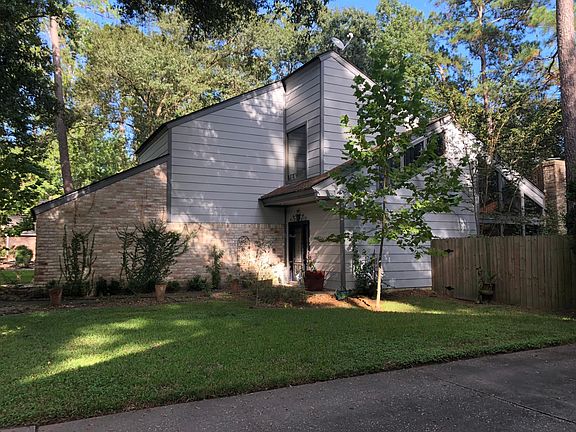 Exterior view of Front Door from right side of street.