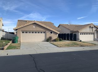 1056 Cypress Point Dr, Banning, CA 92220