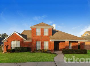 2033 Oak Bend Ln, Garland, TX 75040
