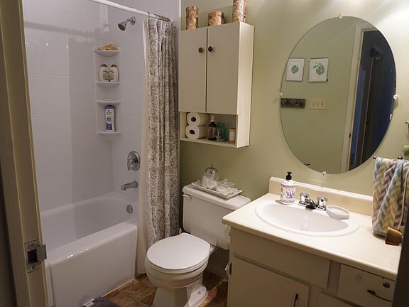 3rd image of 2315 McIntyre St #316