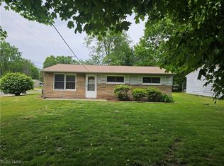 3047 Shelly Rd, Ravenna, OH 44266