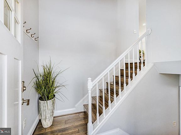 4th image of 7803 Riverdale Ave