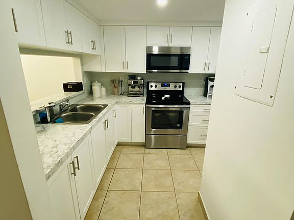 3rd image of 10315 NW 9th Street Cir APT 201