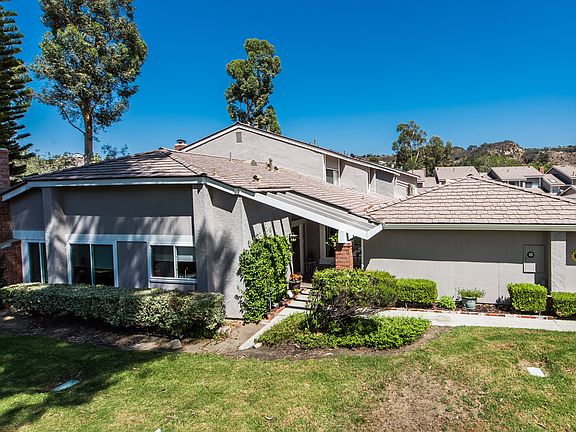 5th image of 712 S Camino Grande