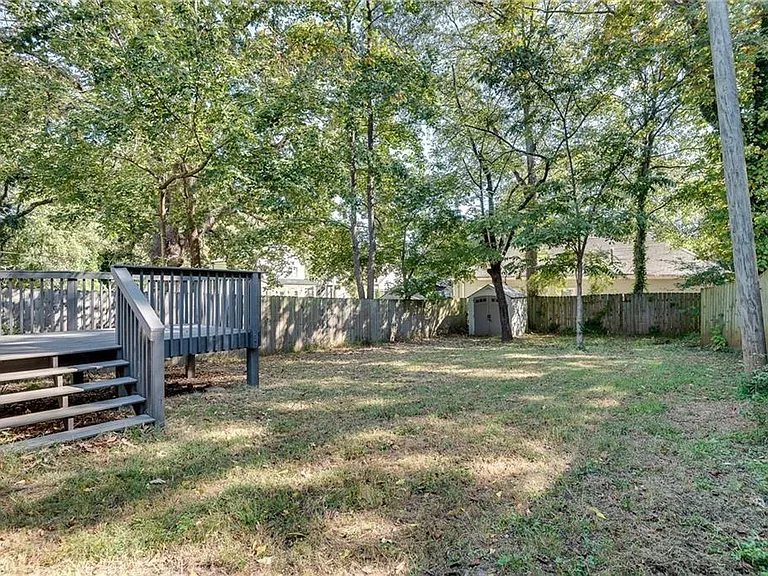 244 Laurel Ave SW — Photo 25