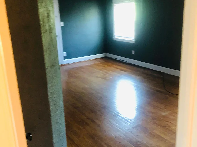 2nd Floor bedroom