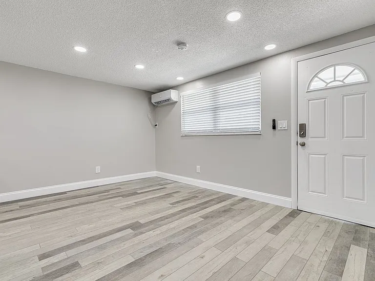 13496 W Rena Dr #1 — Photo 9