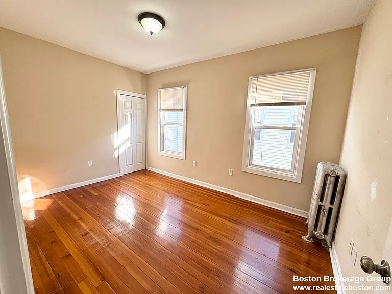 25 Sudan St #3 — Photo 6