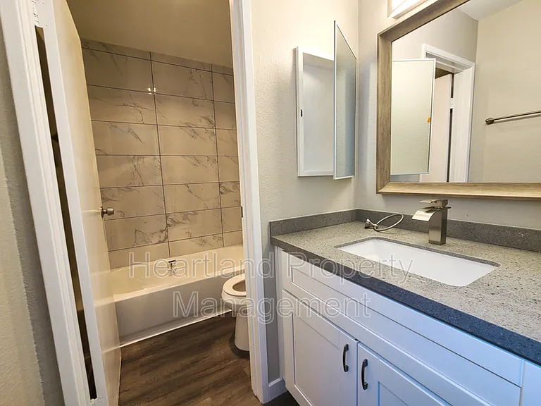 4879 Parks Ave #7 — Photo 6