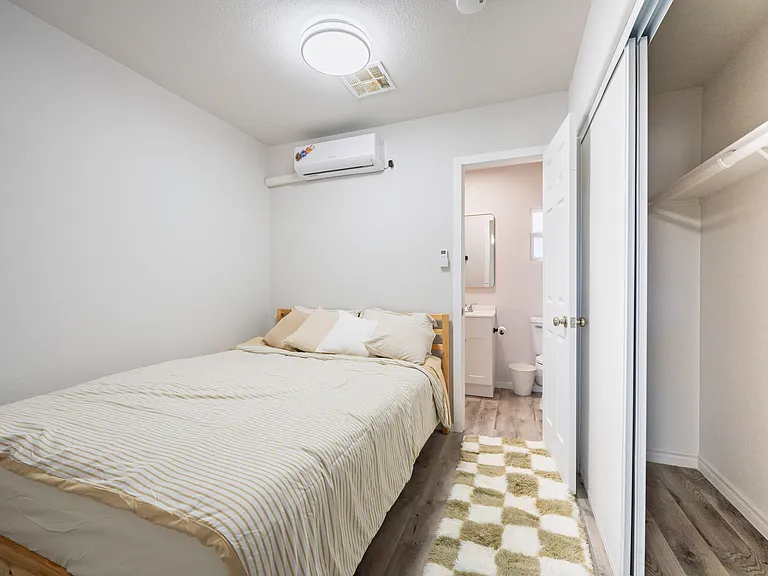 343 Tungsten Street Studio - For Sale-12_03042026