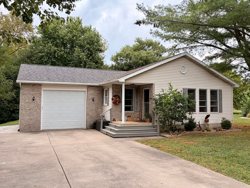 11 Bear Ct - Property Image