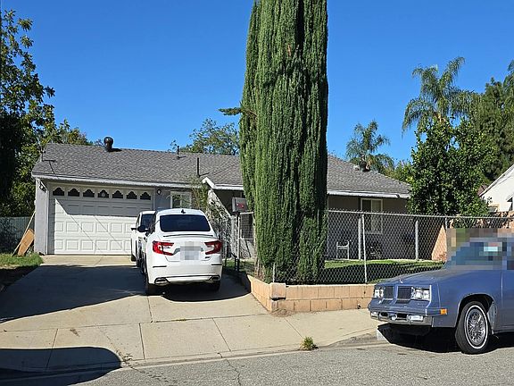 3rd image of 12790 Yorba Ave