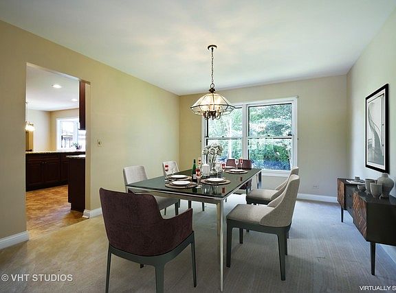 3rd image of 320 Castlewood Ct
