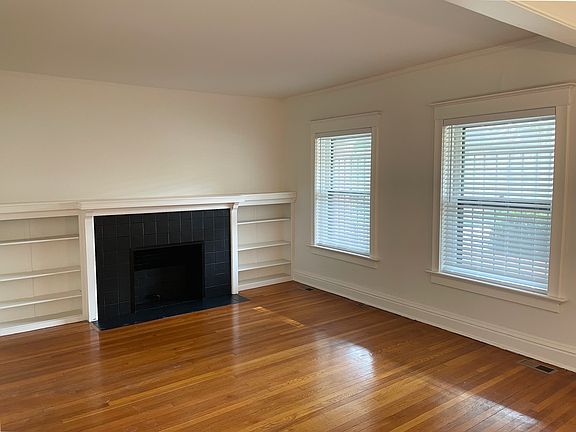 2nd image of 3742 Harrison St