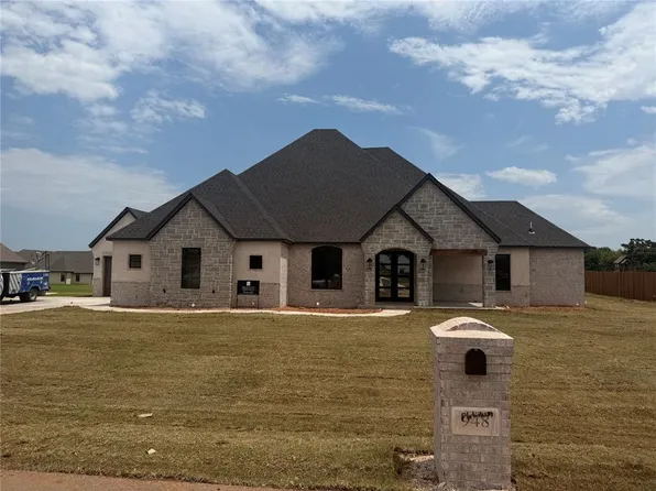 948 Dorsi Cir, Newcastle, OK 73065