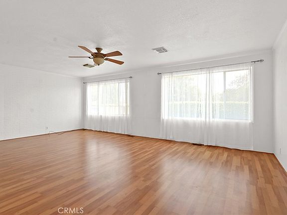 3rd image of 16702 Lake Ridge Way #136