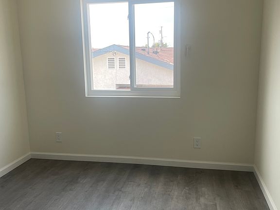 5th image of 624 S Eastmont Ave