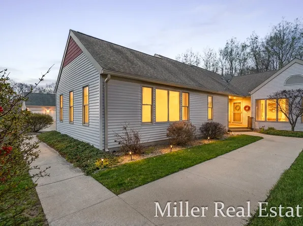 1532 Liberty Ln, Hastings, MI 49058