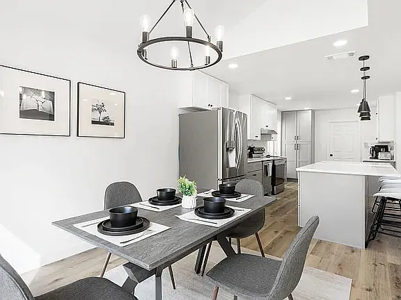 4 bed, $6,000 — Photo 2